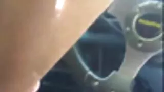 Jis sutinka čiulpti operatorių studijoje.