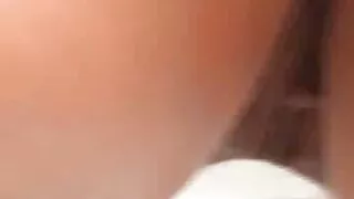 Lesbietės yra linksmybės. Žaidimai su vibratorius.
