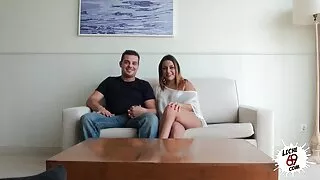 Studentas prarado savo laimę išvesti dvi juodas moteris.