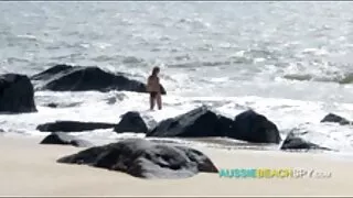 Brandi moteris linkusi mylėtis su vaikinu.