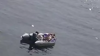 Busty sekso puodą gauna pakliuvom aistringai. Seksas su persirengimo kambaryje.