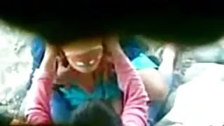 Sara Retali suteikia asilas draugui savo draugu.