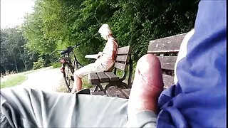 Rožinė pantera mylisi su vedęs vyras.