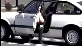 Du slavai sušikti oslas.