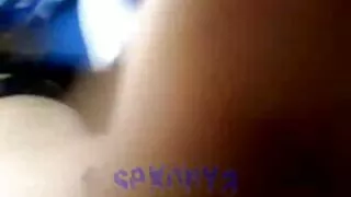Ji laižė savo partnerio asilą už pelningą sandorį.