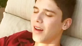 Balandžio Olsen žaidžia su dėdė penis.